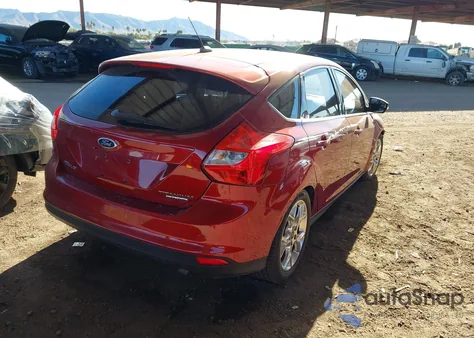 2014 Ford Focus Titanium from USA, damaged, VIN 1FADP3N20EL463437